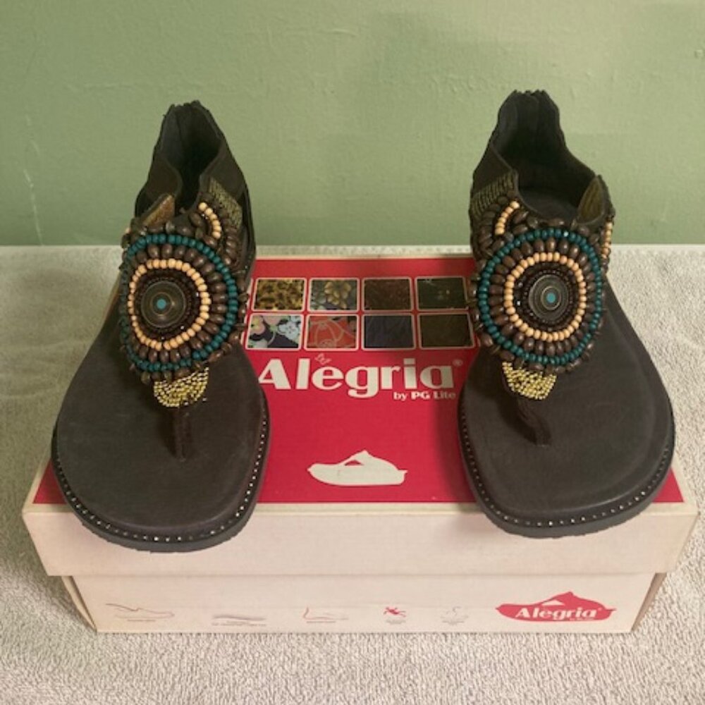 Alegria size 7 Brown Sandles